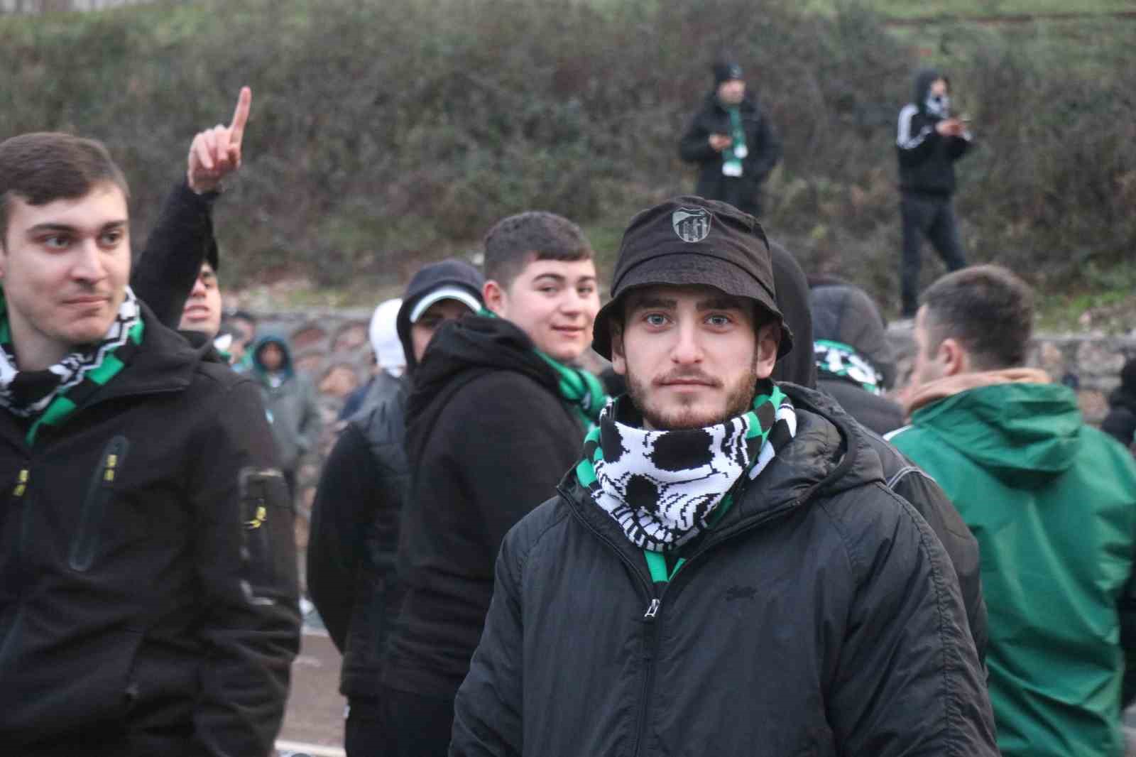 taraftarlar kocaelispor fenerbahce macina hazir 4 8915Mtzr