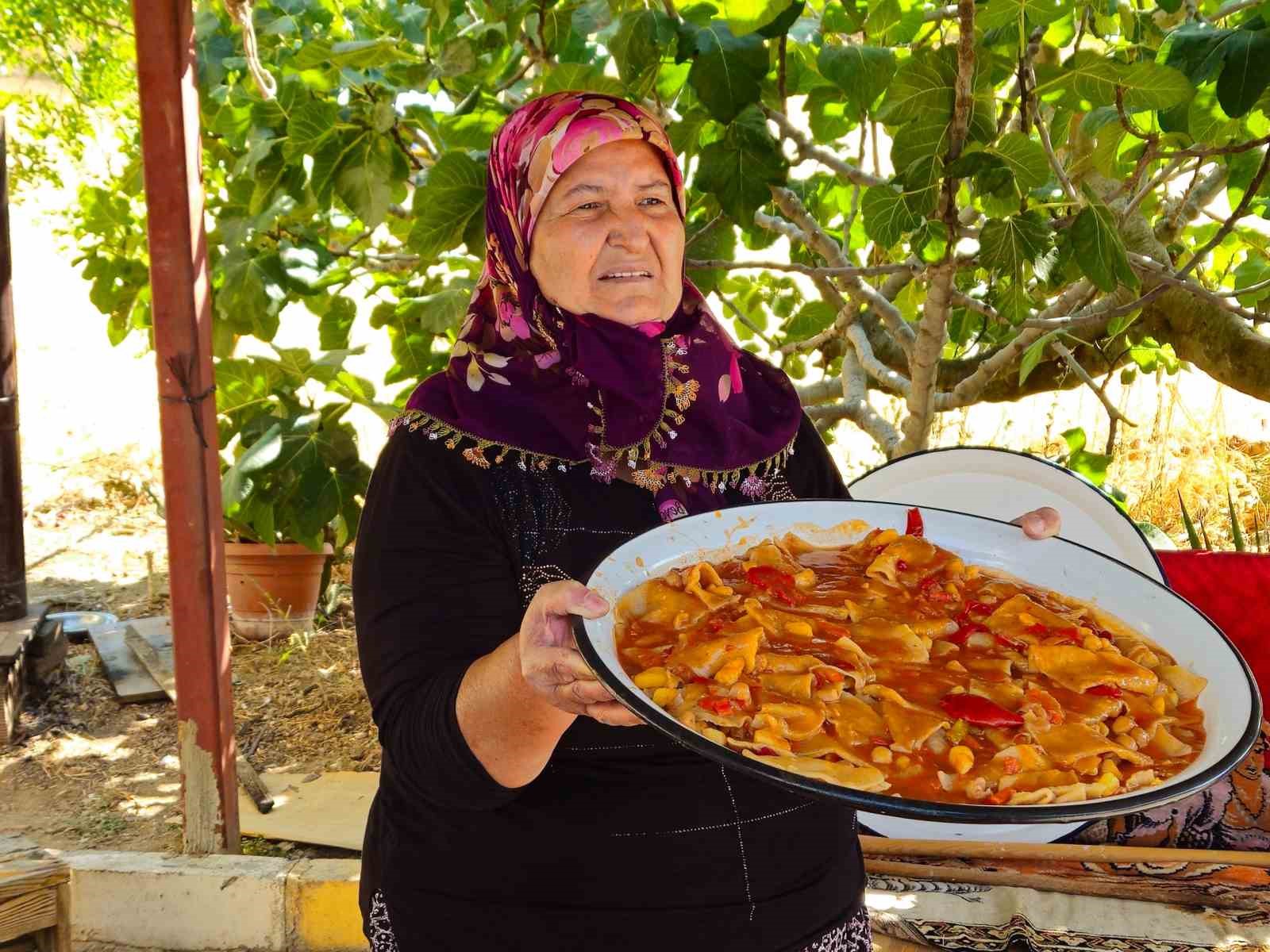 Tarhana kokusu sokağı doldurdu 5 tarhana kokusu sokagi doldurdu 1 UK6XM97u