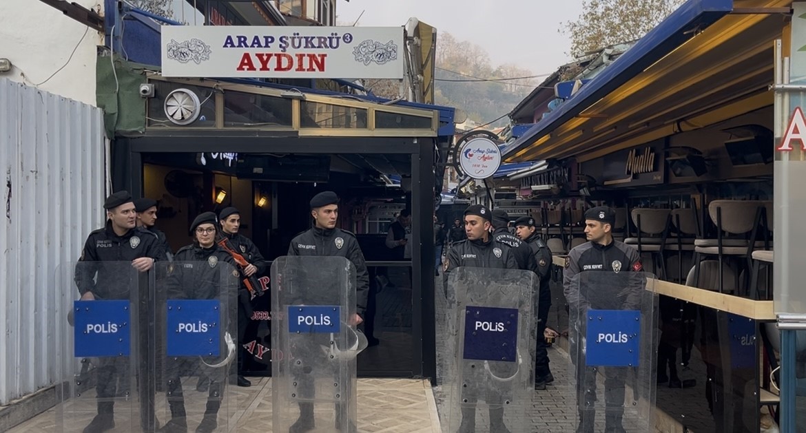 tarihi arap sukru sokaginda tente krizi 5 EDV84Xfz