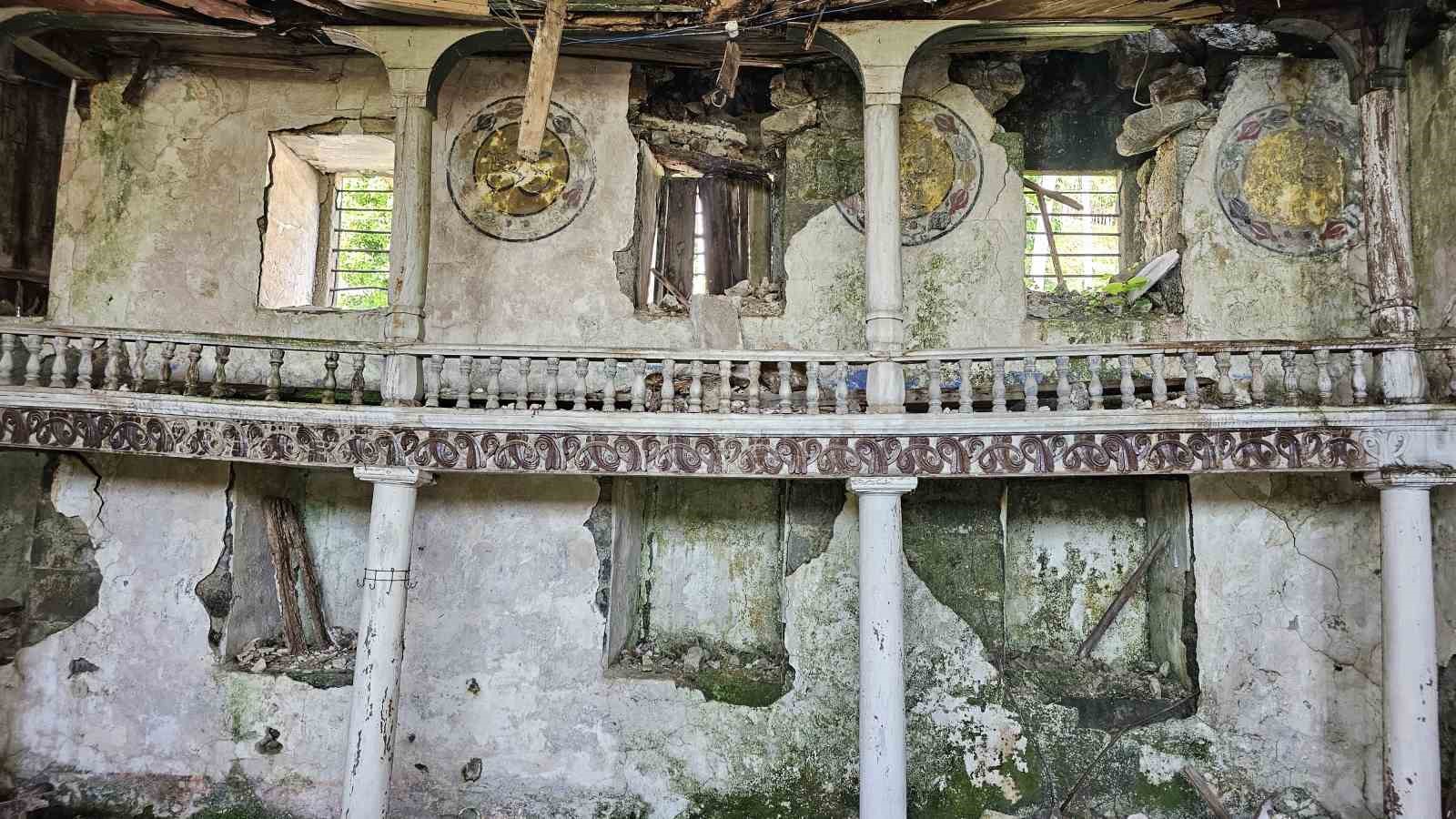 tarihi cami 20 yildir restorasyon bekliyor bir 20 yil daha bekleyemeyiz 0 K6ps3cKq