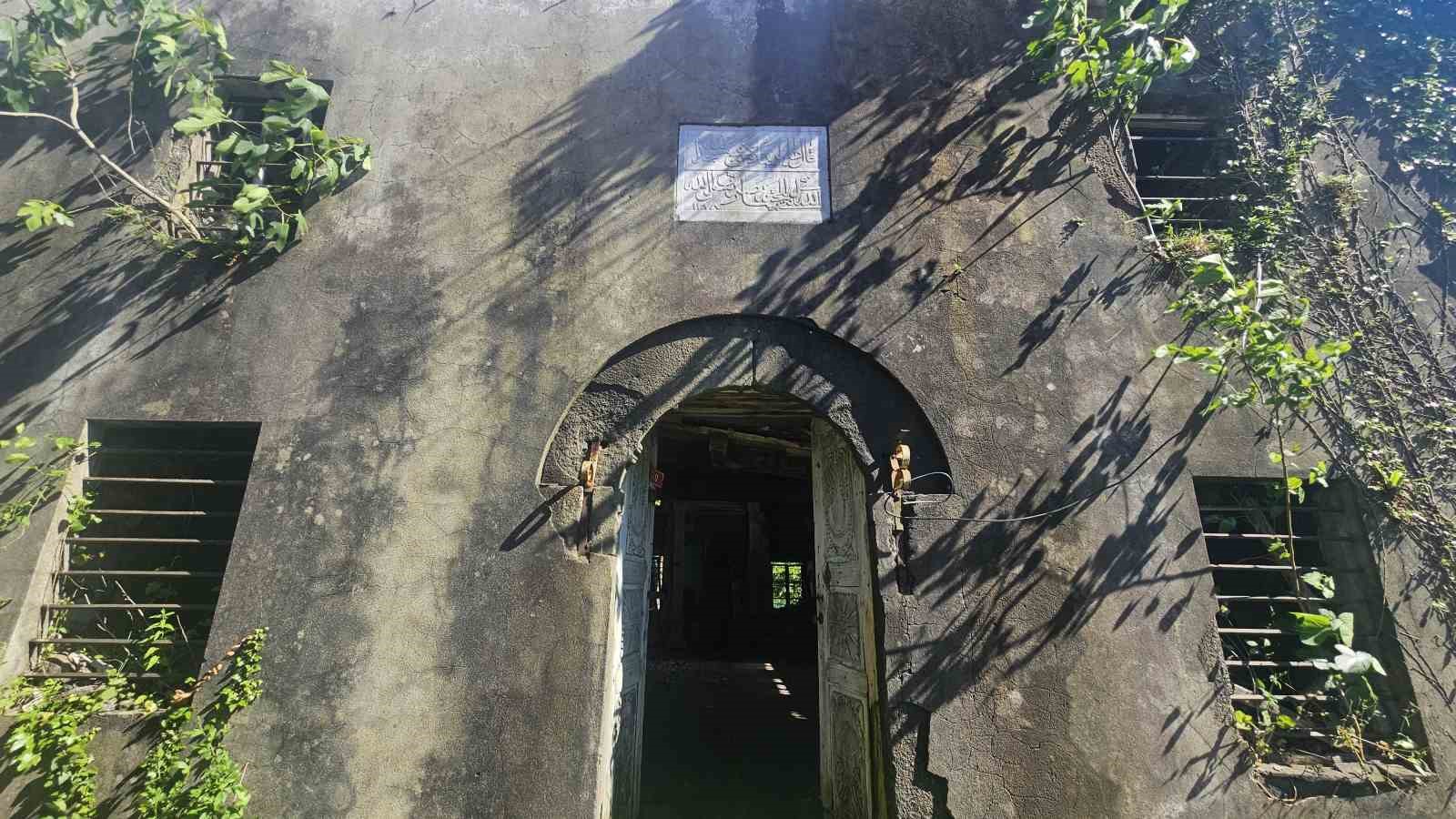 tarihi cami 20 yildir restorasyon bekliyor bir 20 yil daha bekleyemeyiz 4 5Abb9Rfq