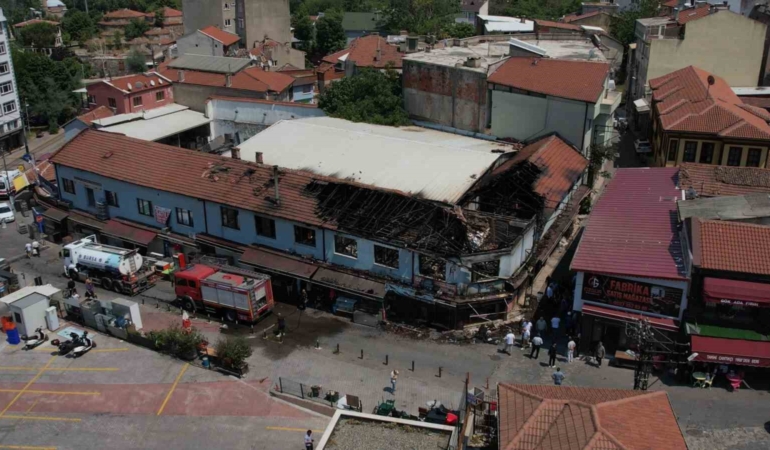 tarihi-carsidaki-aci-bilanco-ortaya-cikti-kule-donen-6-isletme-havadan-goruntulendi-HftgbRrG.jpg