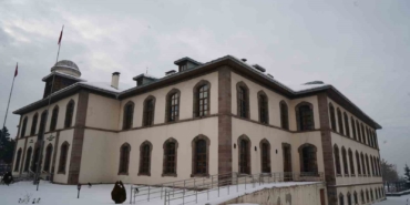tarihi-erzurum-kongre-binasi-icin-tehlike-zilleri-caliyor-HHPdmtp5.jpg