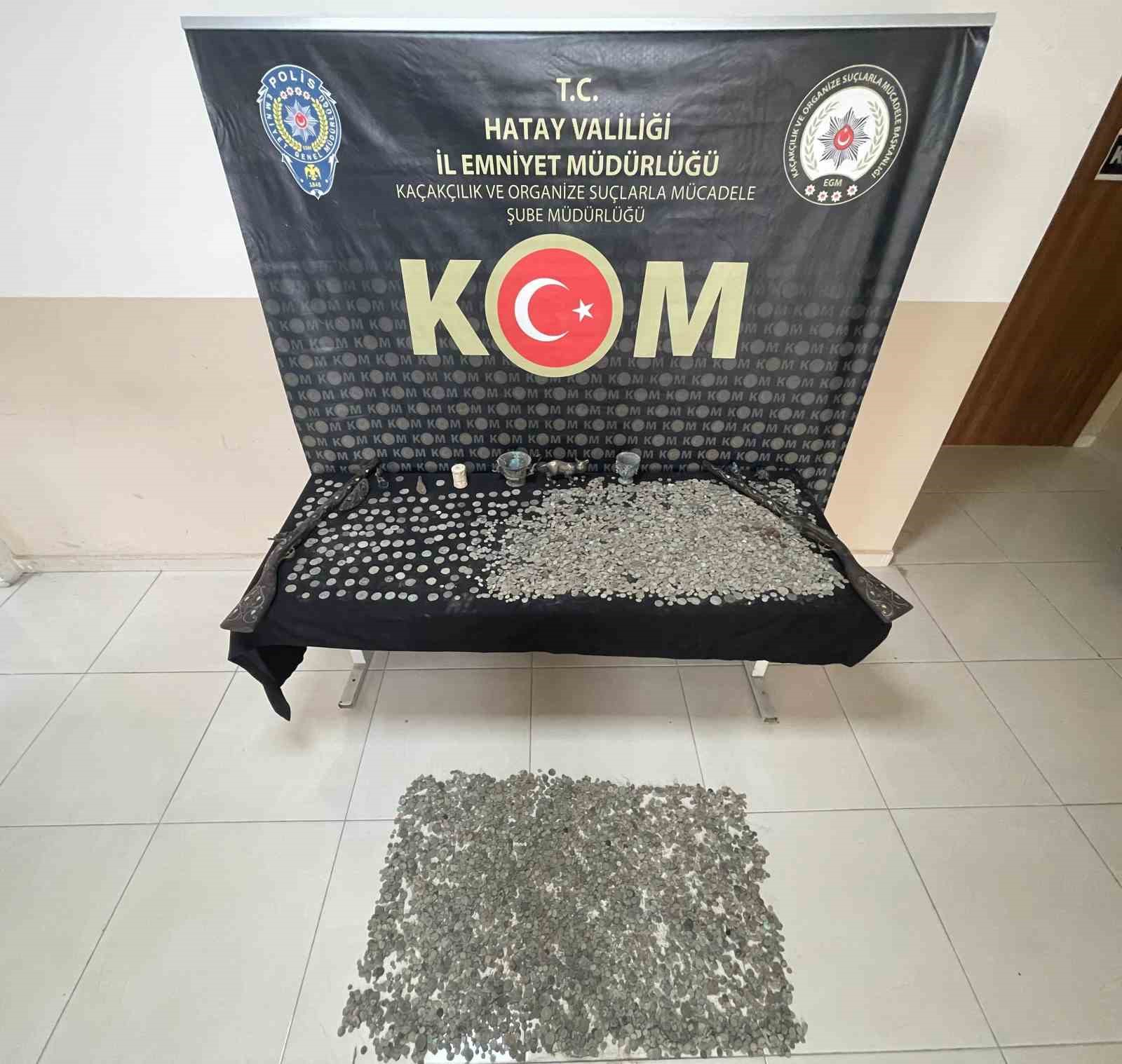 tarihi eser kacakcilarina operasyon binlerce sikke ve onlarca eser ele gecirildi 2 sEZK51DU