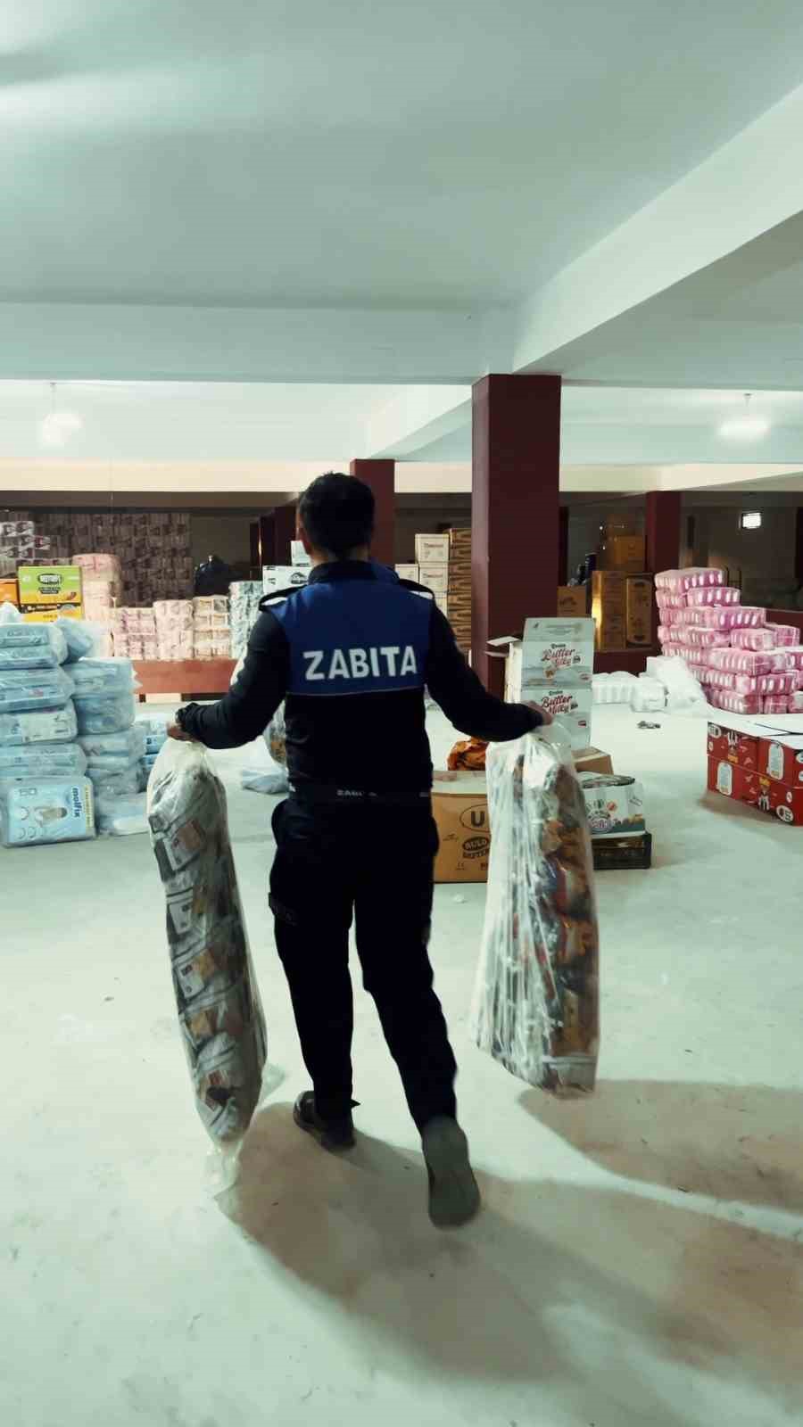 Tarihi geçmiş ürünlerle çocukları zehirleyeceklerdi: 2 ton cips, şekerleme ve çikolata imha edildi 9 tarihi gecmis urunlerle cocuklari zehirleyeceklerdi 2 ton cips sekerleme ve cikolata imha edildi 5 PzAbfitu