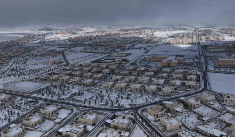 tarihi-hasankeyfte-kar-manzaralari-h4O2Z4XN.jpg