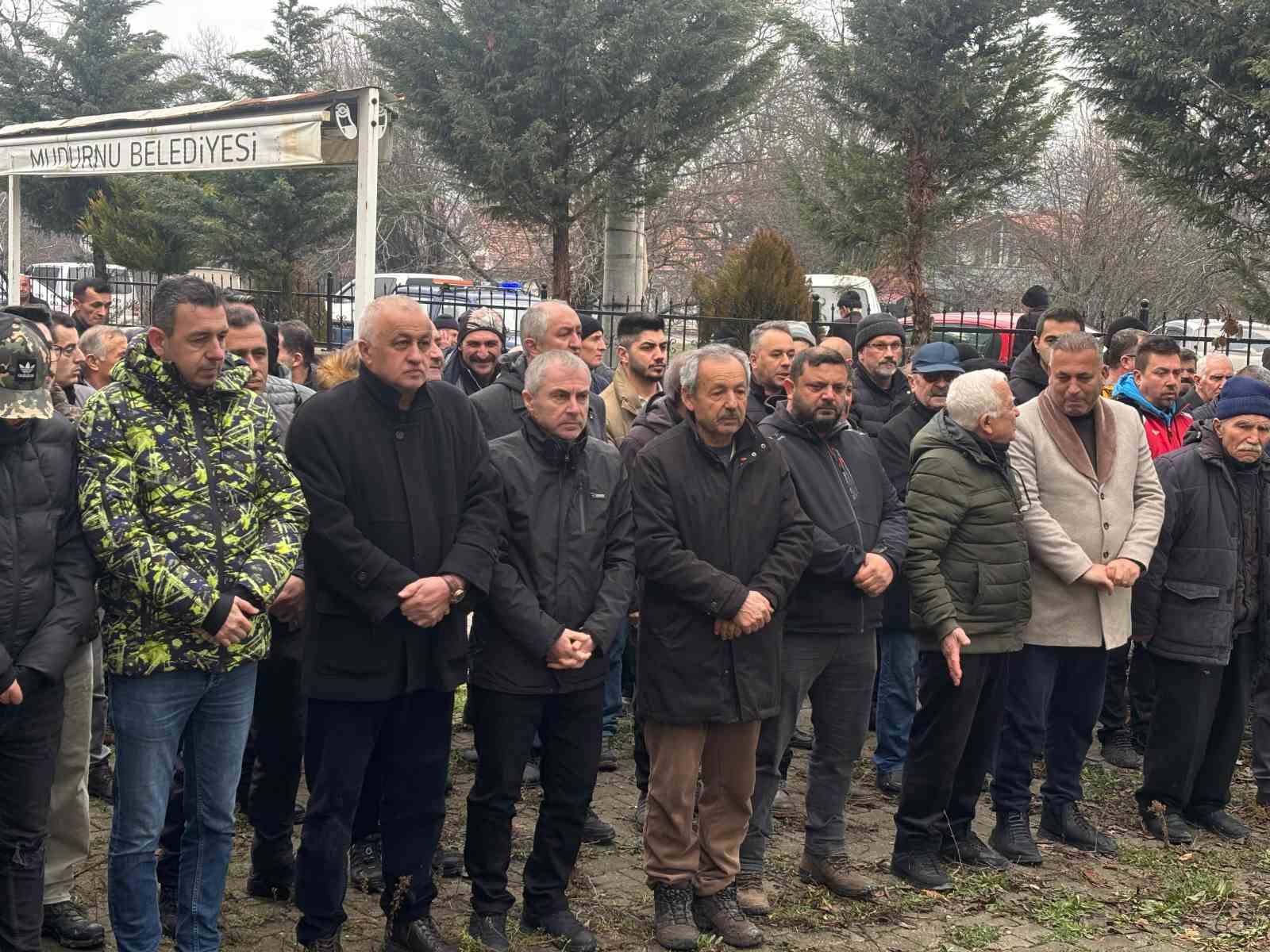 tarihi ilcenin 100 yillik cinari hayatini kaybetti iha muhabirinin baba acisi 4 I82BZY4K