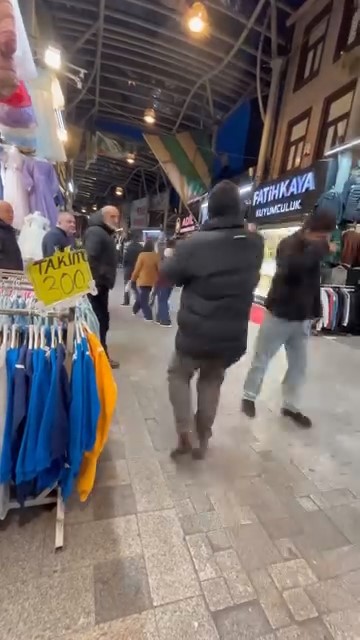 tarihi kapali carsida catilar uctu 1 UKUQMueB