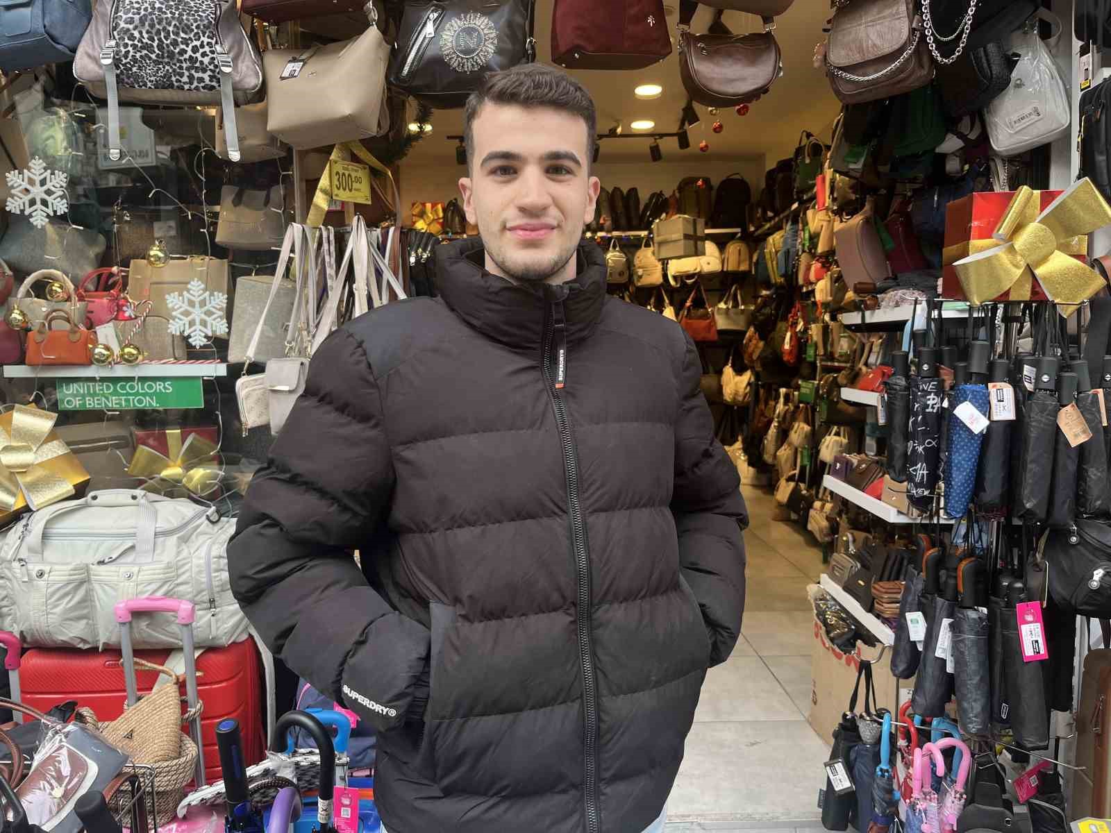 tarihi kemeralti carsisinda yilbasi yogunlugu 3 z6DYfZZW