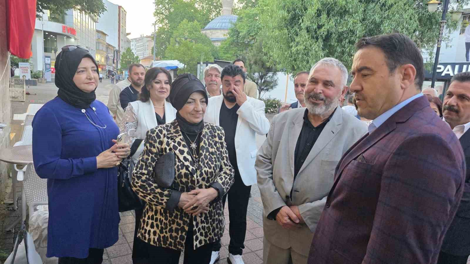 Tarihi Küçük Hamam sanatla yeniden hayat buldu 5 tarihi kucuk hamam sanatla yeniden hayat buldu 1 PqsNvZlw
