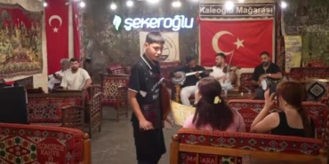 tarihi-magarada-serinleten-lezzet-soguk-menengic-kahvesi-TnEUzUE4.jpg
