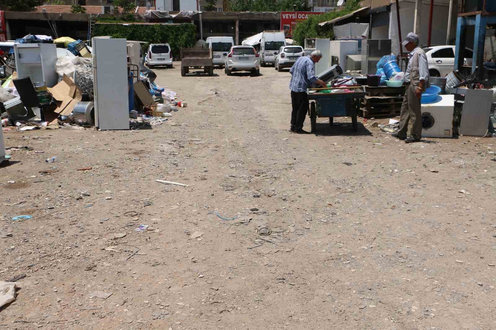 tarihi sebze meyve hali esnafindan yetkililere cagri 2 p6phGkSy