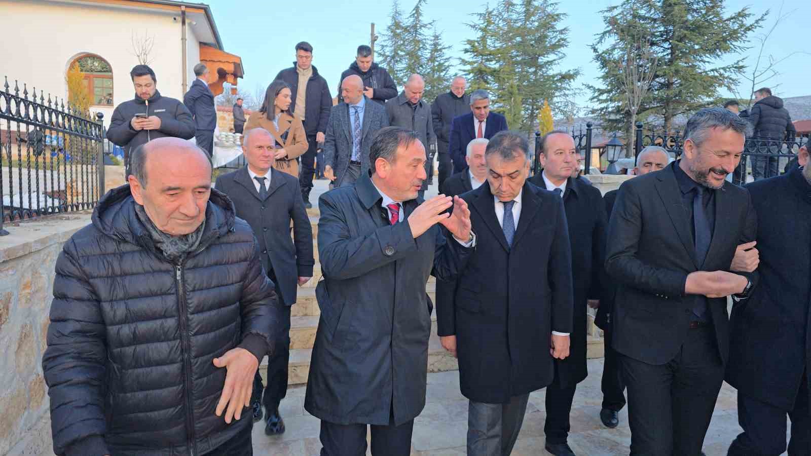 Tarihi "Sığırcık Suyu" dualarla yeniden hizmete açıldı 7 tarihi sigircik suyu dualarla yeniden hizmete acildi 3 Ewu2B3EX