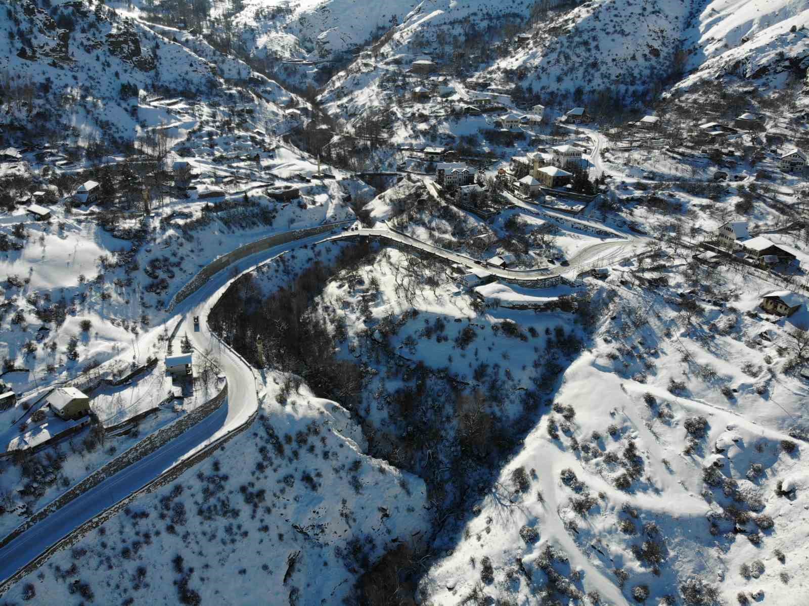 tarihi suleymaniye mahallesinden kar manzaralari 1 pEiOg51P