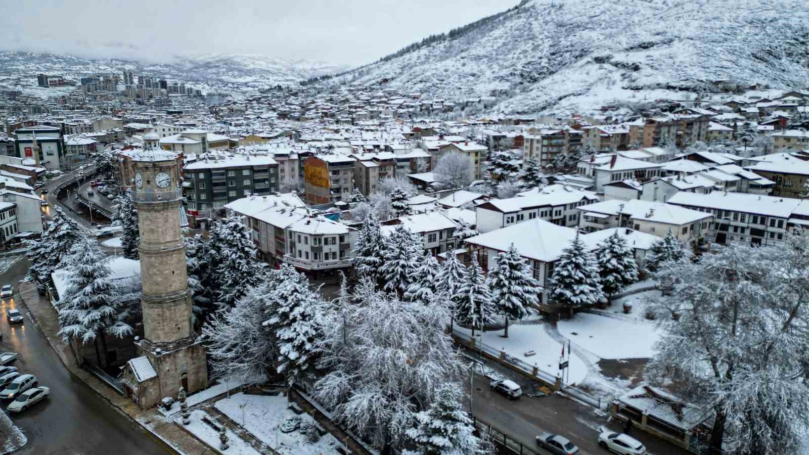 tarihi sulusokak beyaz ortuyle gorsel solen sundu 0 PjmteDz8