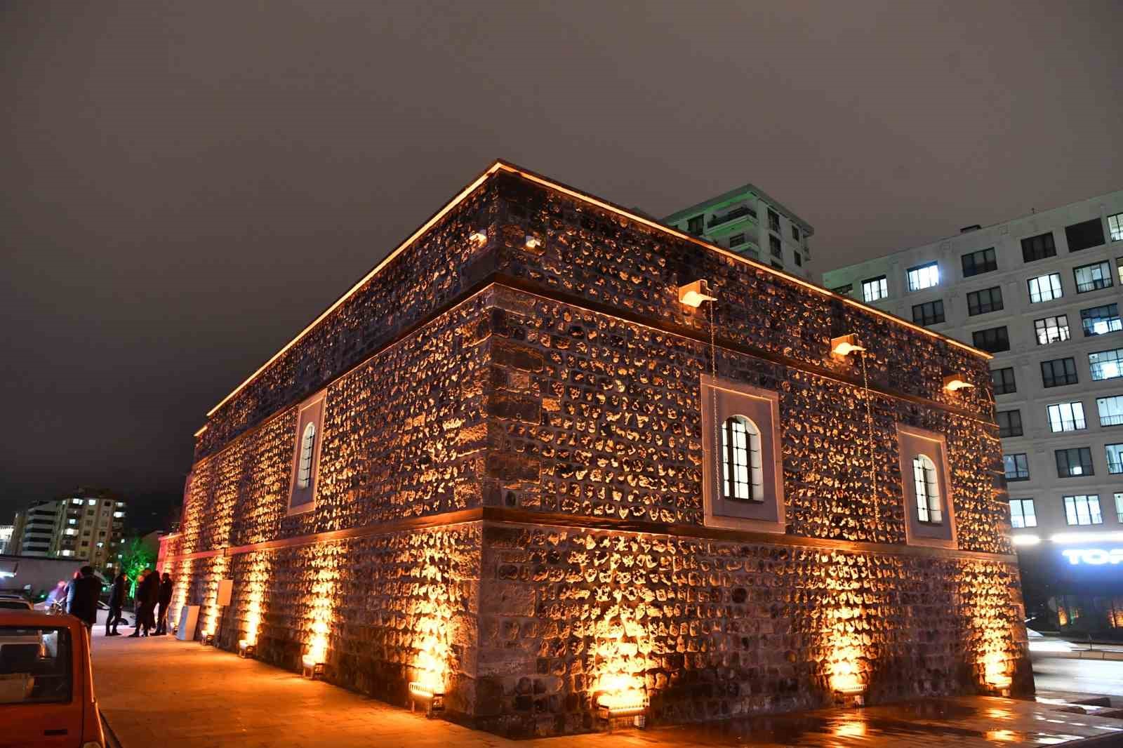 tarihi tasmakiran camiinde restorasyon sonrasi ilk teravih heyecani 7 I2fLdrHl