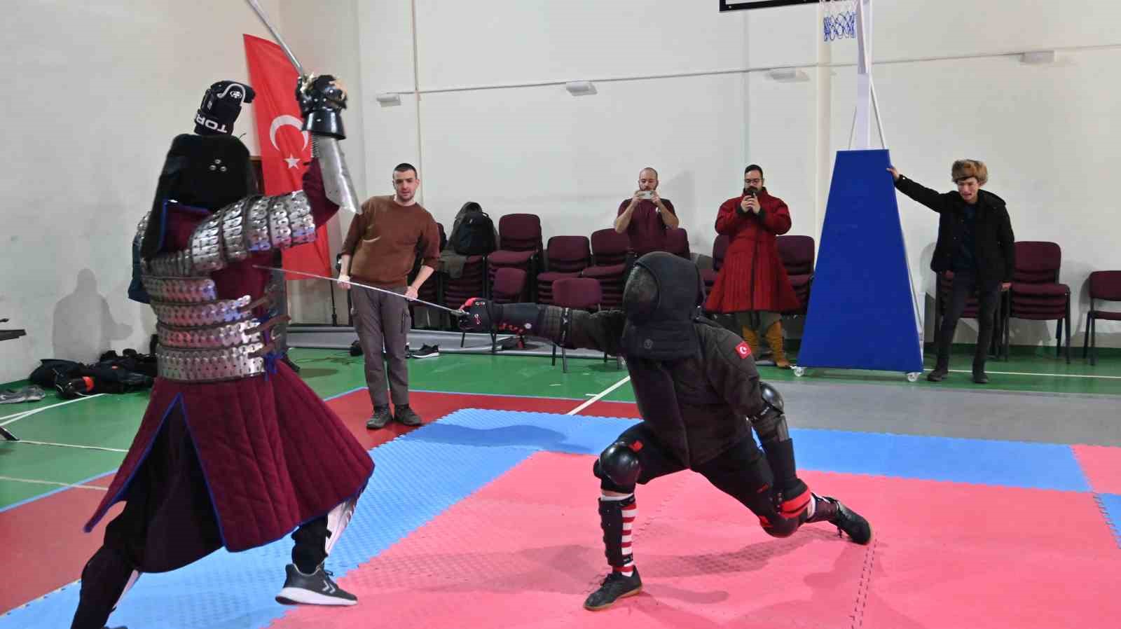 tarihin izinde kiliclar carpisti 1 paO57Rcj