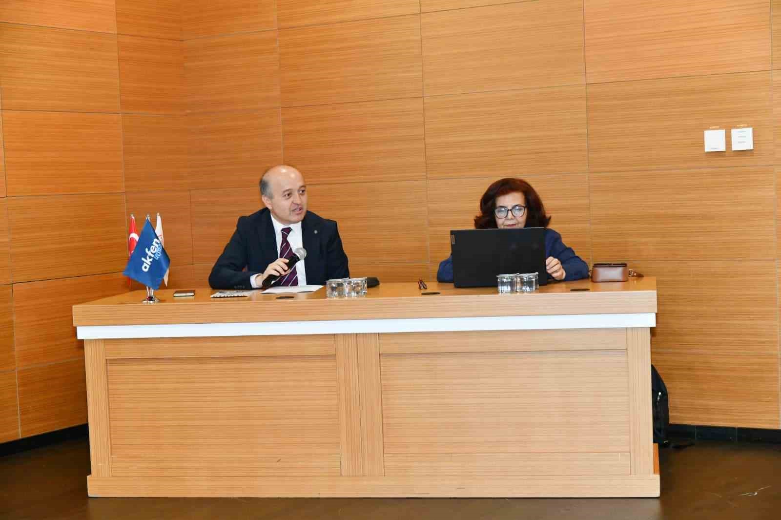 tarihin izinde tekirdag konferansinda kentin tarihi gelisimi kulturel mirasi ve stratejik onemi anlatildi 2 9YJOCwlF