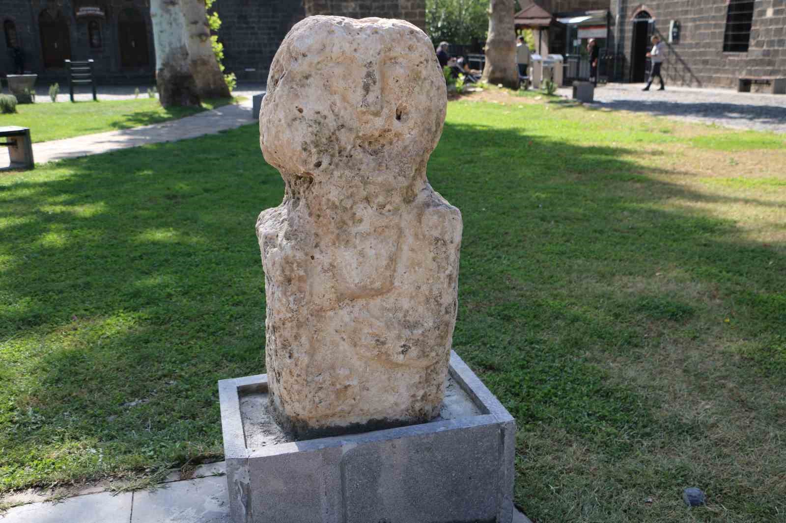 tarihteki ilk kral sargonun iki heykeli diyarbakir muzesinde ziyarete acildi 2 tQ8mR9kv