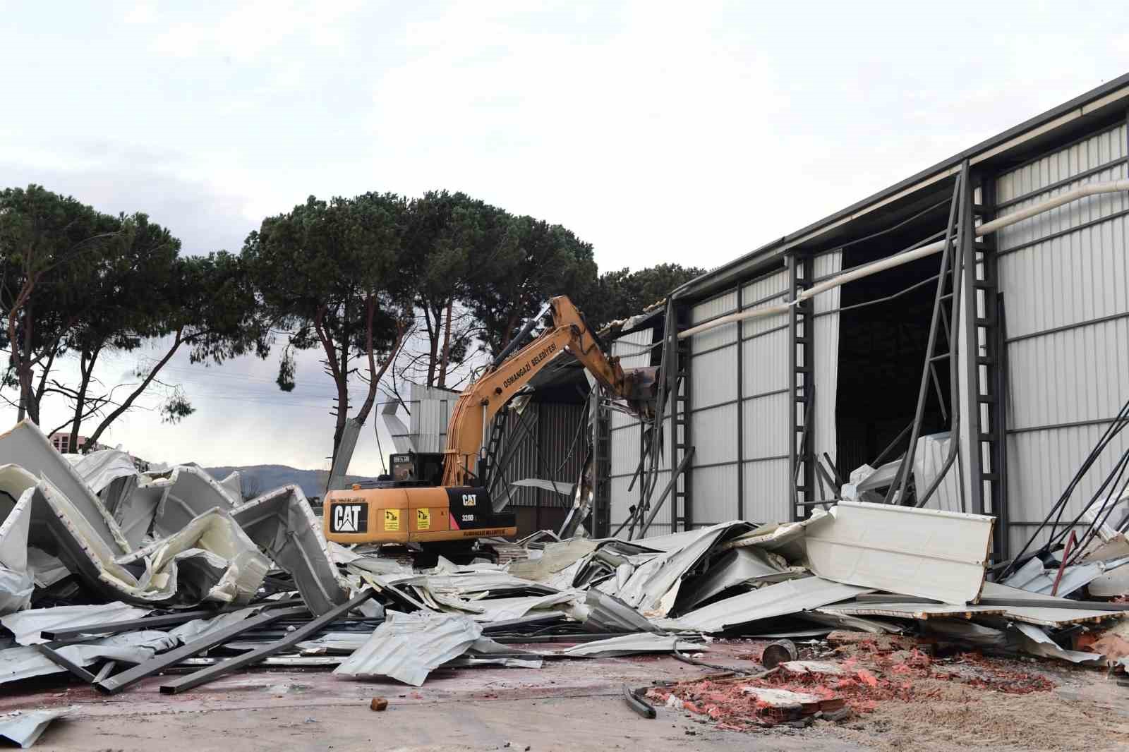 tarim arazisine kacak yapilan depolar yikildi 3 q9cn9kdX