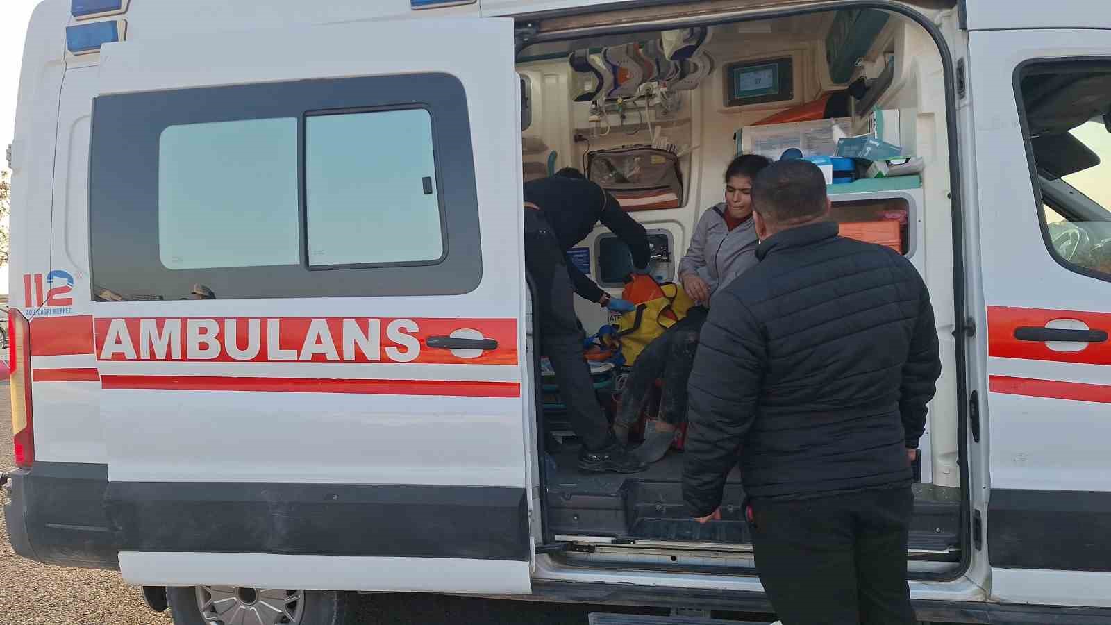 tarim iscilerini tasiyan minibus direge carpti 15 yarali 3 YRU7PAz4