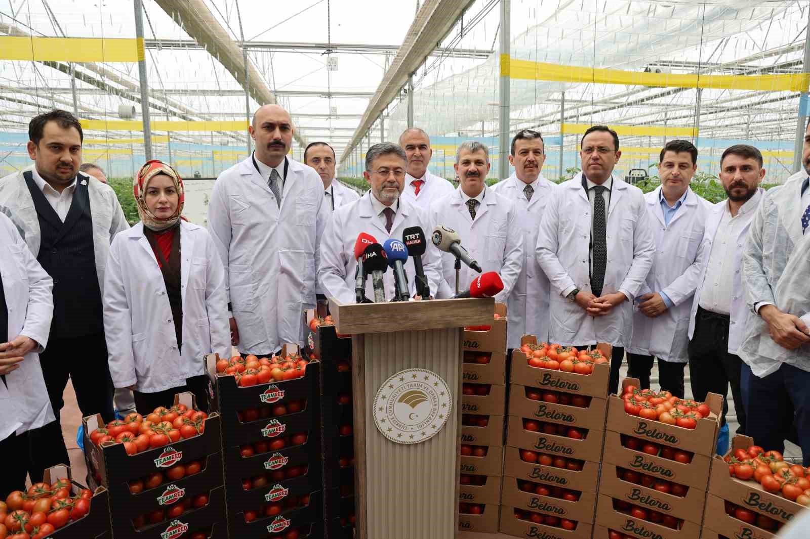 tarim ve orman bakani ibrahim yumakli aksarayda 3 8L8iHsC8