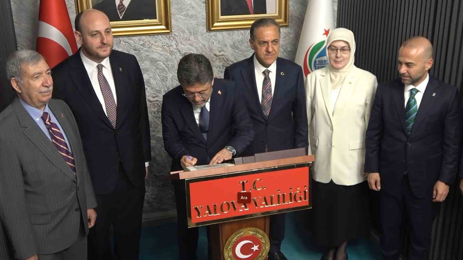 Tarım ve Orman Bakanı Yumaklı, Yalova’da sektör temsilcileriyle buluştu: "Tarımsal kayıplar geri alınacak" 6 tarim ve orman bakani yumakli yalovada sektor temsilcileriyle bulustu tarimsal kayiplar geri alinacak 2 TsUuCfc6