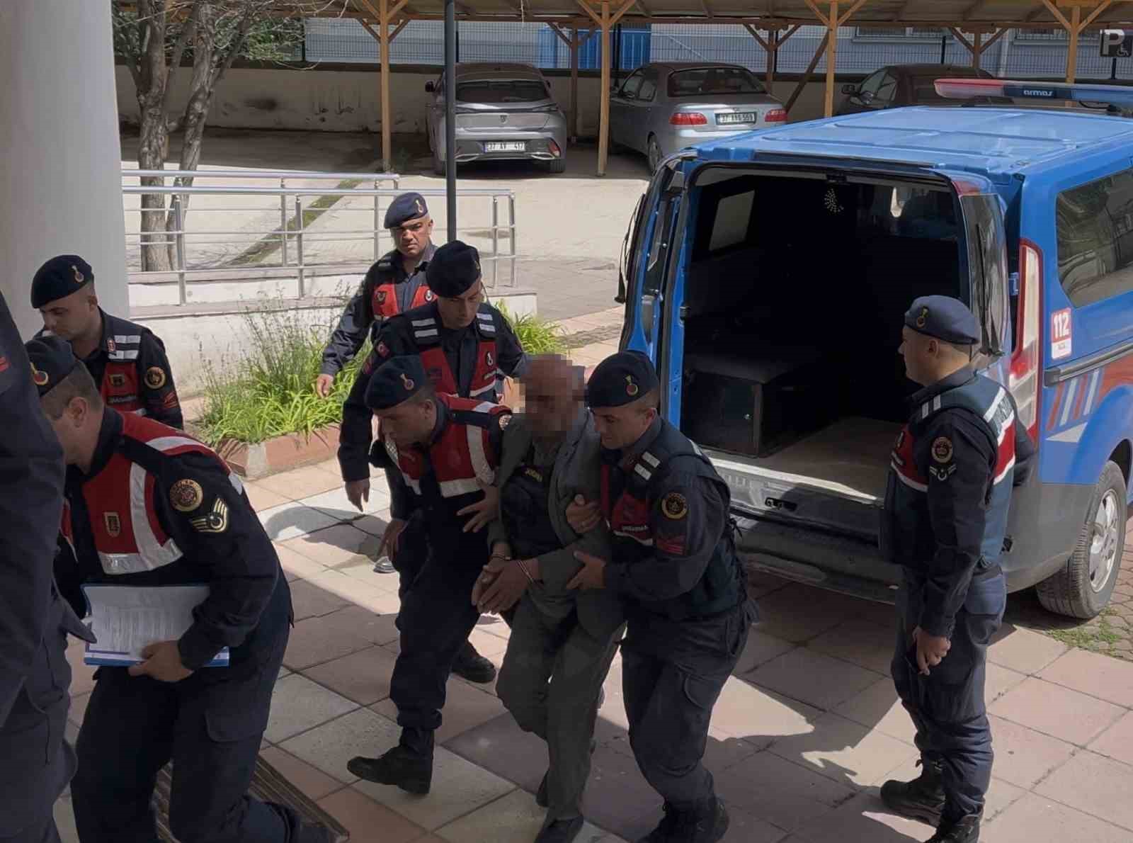 tarladan donen kari kocayi olduren sanigin yargilanmasina baslandi 0