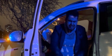 tarlaya-giren-otomobil-agaca-carpti-surucu-gozyaslarini-tutamadi-c2SA4eMP.jpg