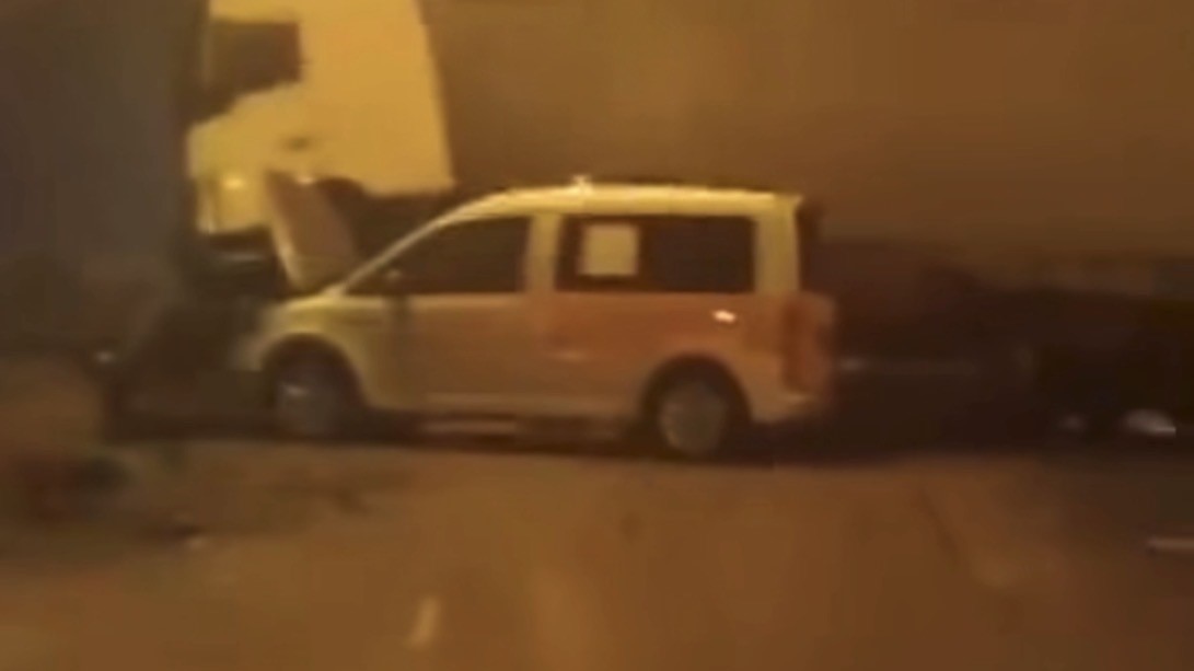 tarsus adana gaziantep otoyolunda 12 aracin karistigi zincirleme kaza 13 yarali 1 z5DdVhjV