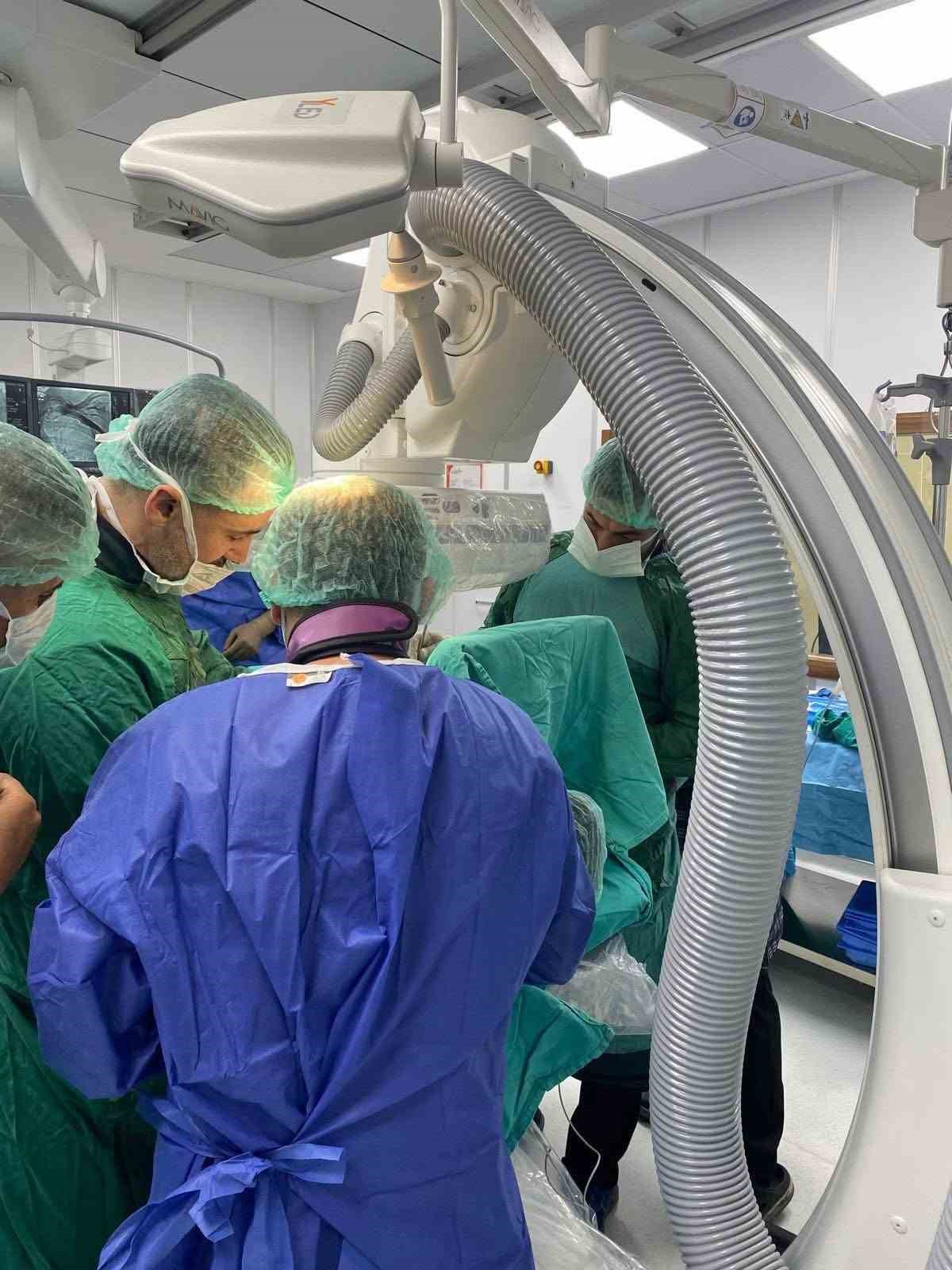 tarsus devlet hastanesinde soklama ozellikli kalp pili takildi 1 z2WSgryn