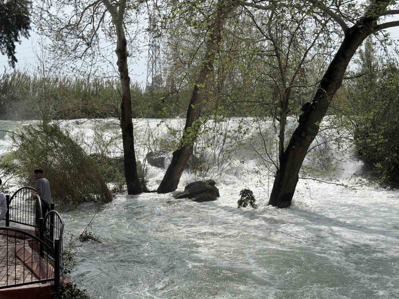 tarsus selalesine yagis sonrasi ziyaretci akini 2 l1GuThYA