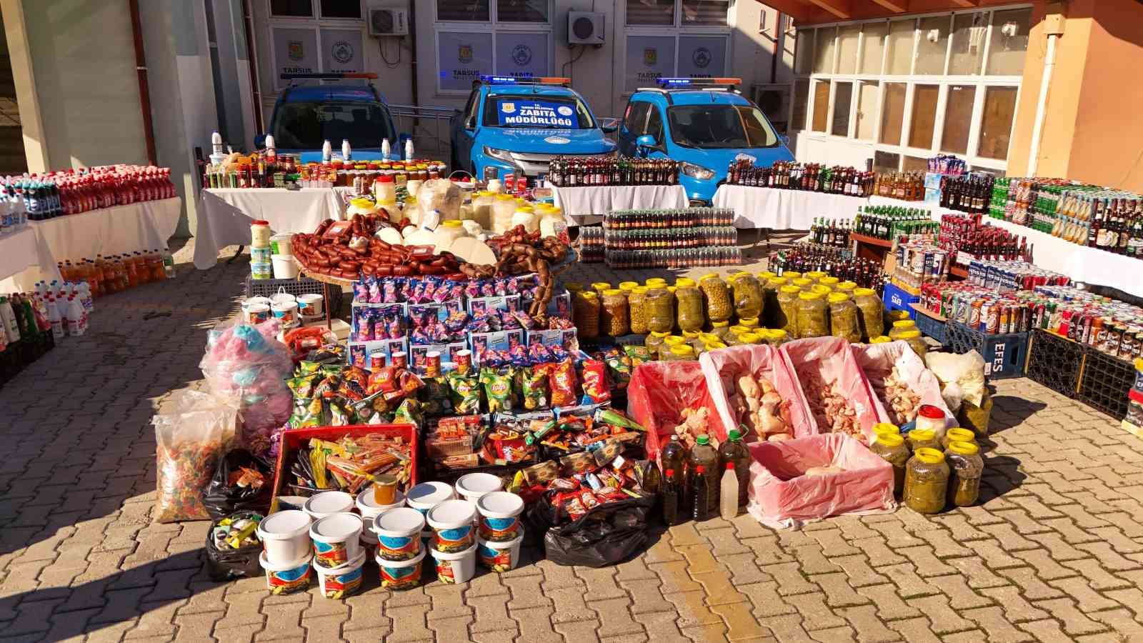 tarsusta halk sagligini tehdit eden on binlerce urun toplatildi 1 EXcJJh1B