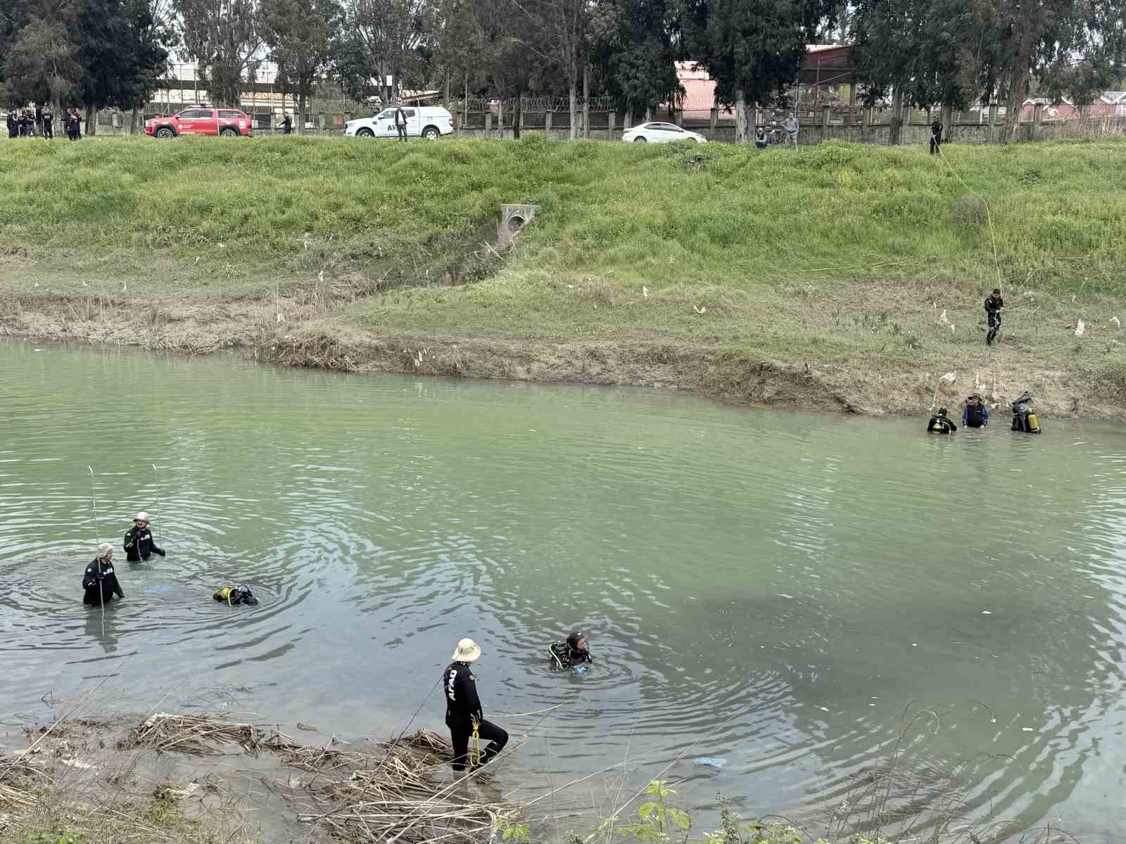 tarsusta irmakta kaybolan genci arama calismalari suruyor 0 iHamjjRg