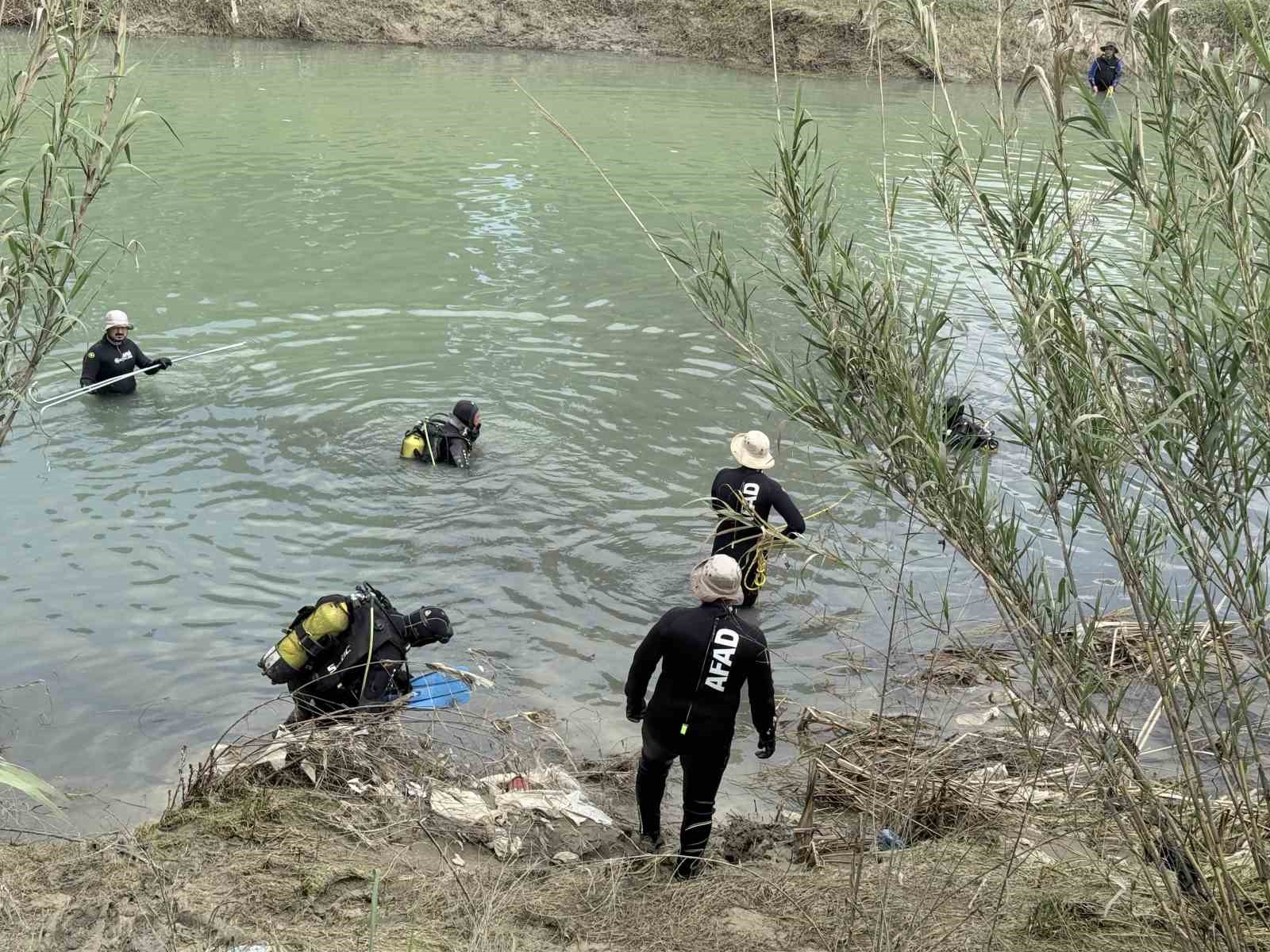 tarsusta irmakta kaybolan genci arama calismalari suruyor 4 7h8FAgzl