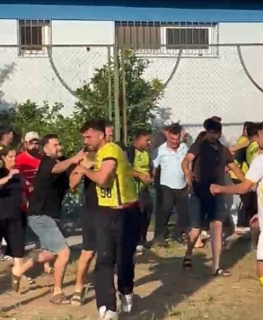 tarsusta-koyler-arasi-futbol-turnuvasinda-mac-sonu-kavgasi-FWtu6RxL.jpg