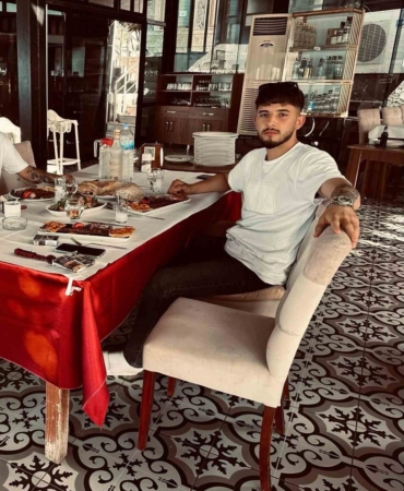 tarsusta-otomobille-carpisan-motosikletli-hayatini-kaybetti-8Ac6yTwy.jpg