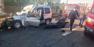 tarsusta-trafik-kazasi-3-olu-3-yarali-lLTcfUjF.jpg