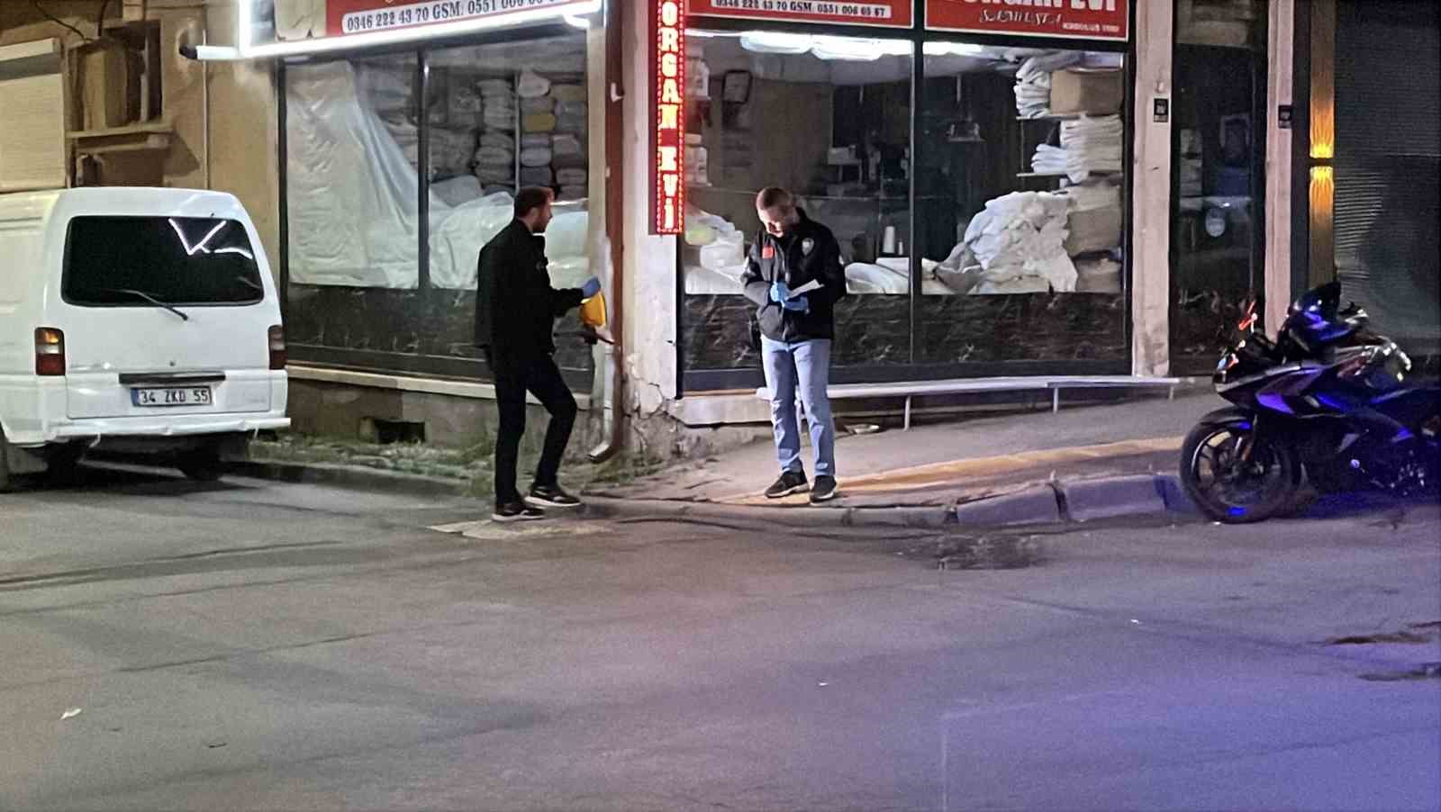 Tartışma bıçaklı kavgaya dönüştü: 1’i ağır 4 yaralı 5 tartisma bicakli kavgaya donustu 1i agir 4 yarali 1 GcQh642b