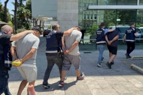 Diyarbakır’da anız yangınlarına itfaiye ekiplerinden müdahale 1 thumbnail