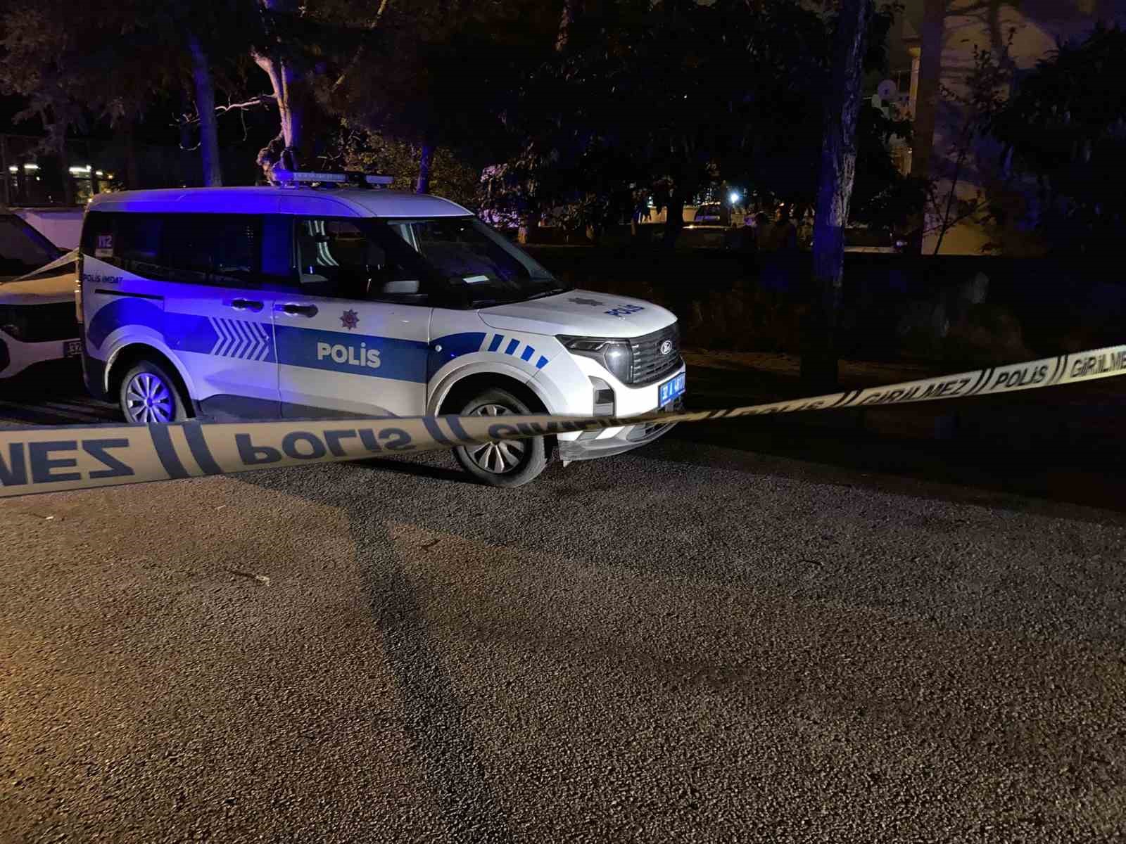 tartistigi akrabasini silahla yaralayip intihar etti 3
