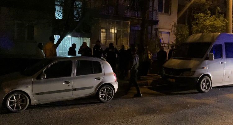 tartistigi akrabasini silahla yaralayip intihar etti 6 tyT82U4k
