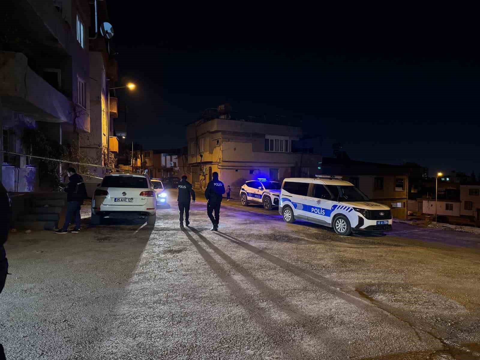 tartistigi amcasini silahla yaraladi 0 ygKfIbsG