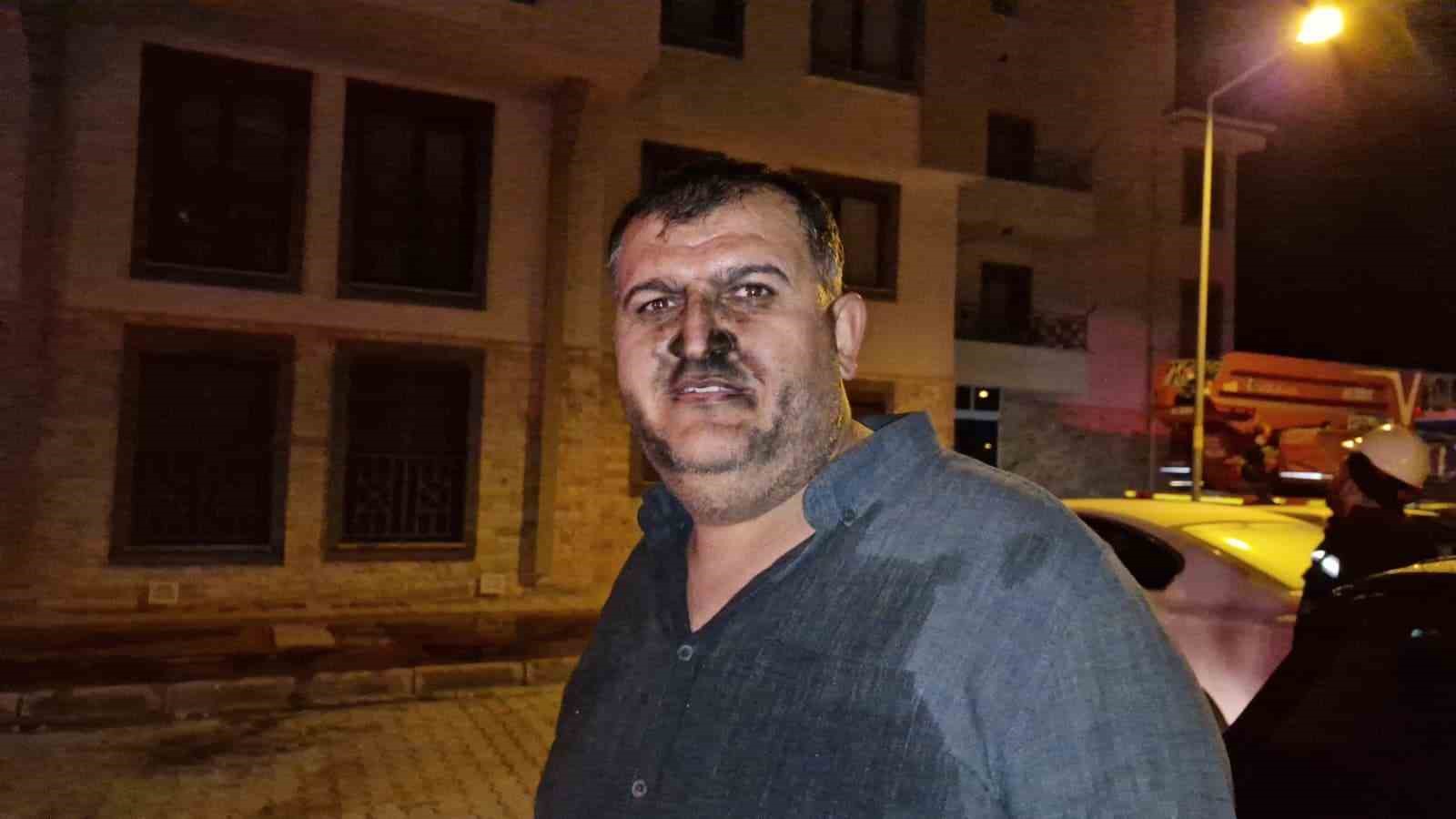 Tartıştığı annesine kızıp daireyi ateşe verdi: 10 kişi dumandan etkilendi 7 tartistigi annesine kizip daireyi atese verdi 10 kisi dumandan etkilendi 3 HdwHcShh