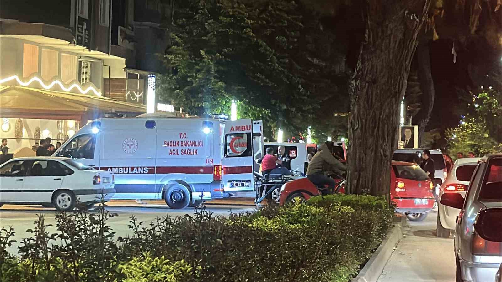 tartistigi arkadasini bicakladi polis ekiplerine zor anlar yasatti 1 pUbqDAC5