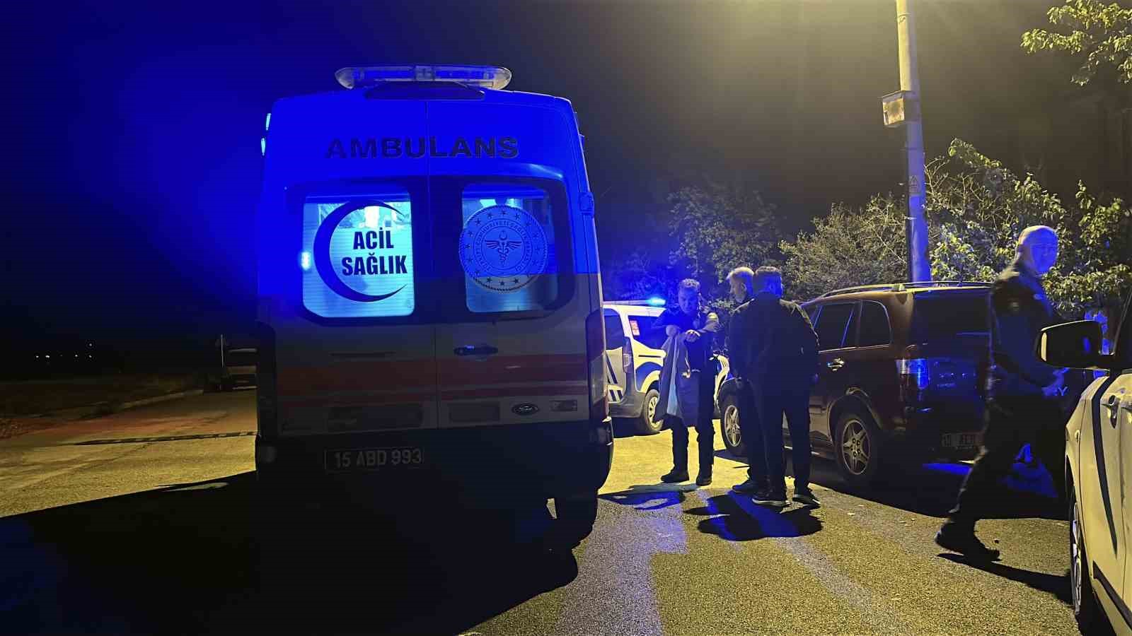 tartistigi babasini bicakladi ekipler tarafindan gozaltina alindi 0 cOXHcfBa