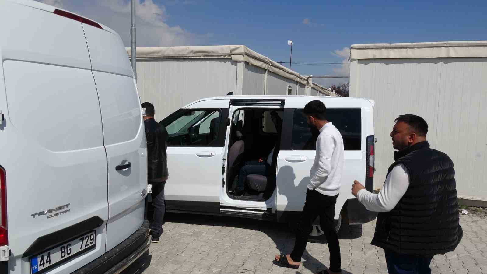Tartıştığı dini nikahlı eşi ile bacanağına kurşun yağdırdı 7 tartistigi dini nikahli esi ile bacanagina kursun yagdirdi 3 y42ikD4g