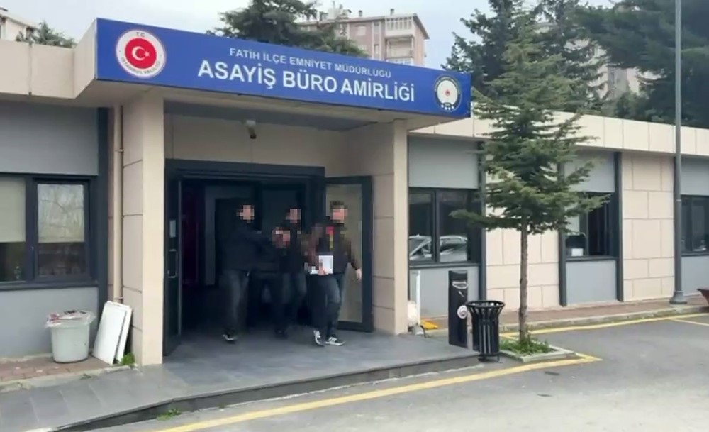 tartistigi kisiyi silahla vurup basinda bekledi 0 OeLVsHhV