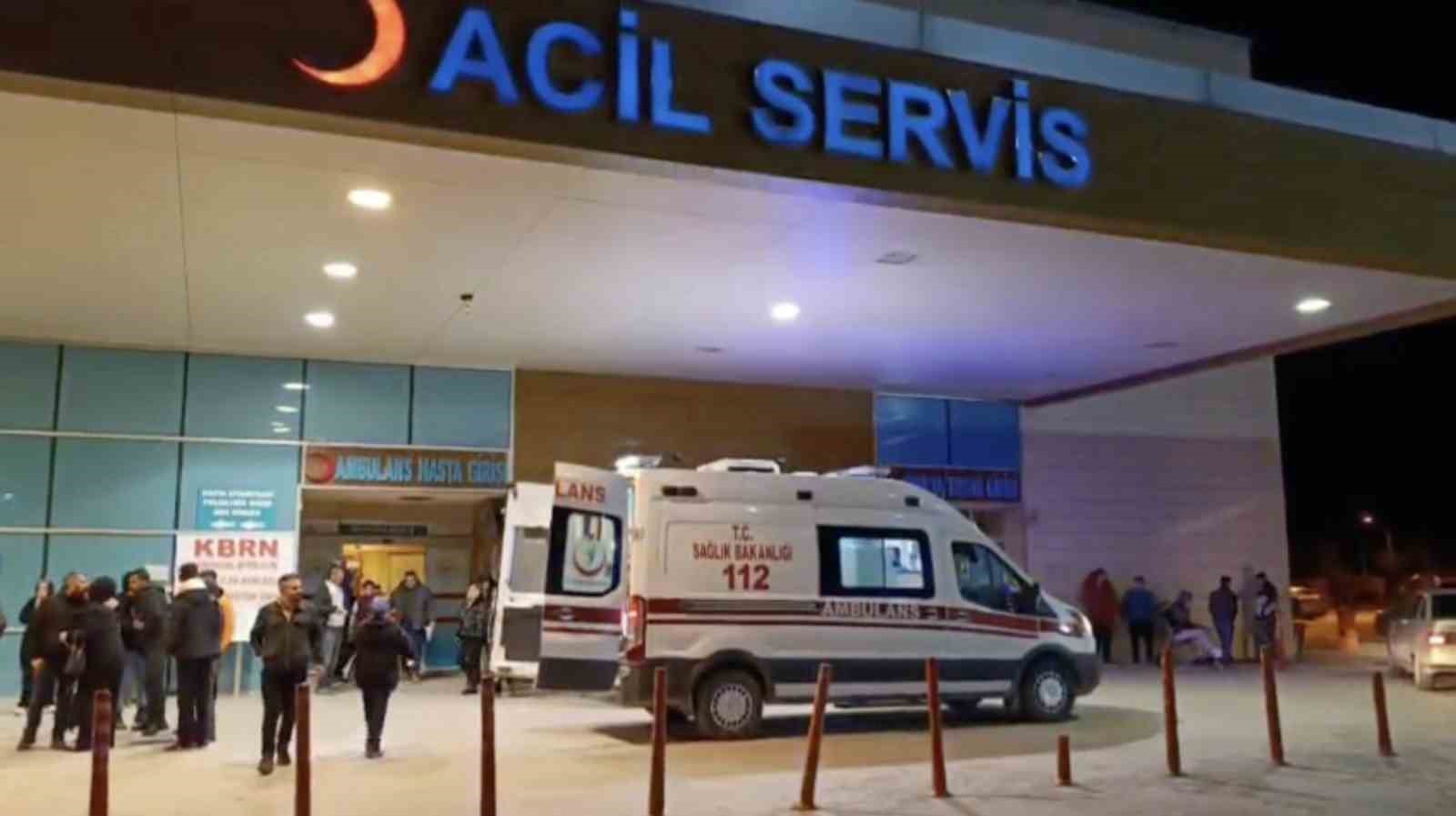 tartistigi kuzenini falcata ile yuzunden yaraladi 1 KnWwyY4O