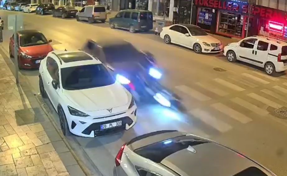 tartistigi motosikletliye carpip yoluna devam etti 1 2BaAJCNV